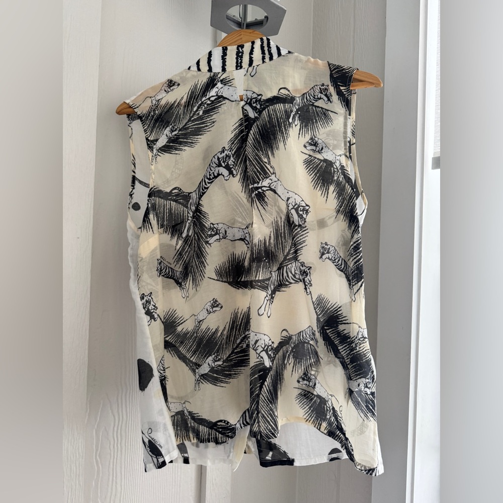 Sheer Printed Sleeveless Tie-Neck Blouse – Black & White